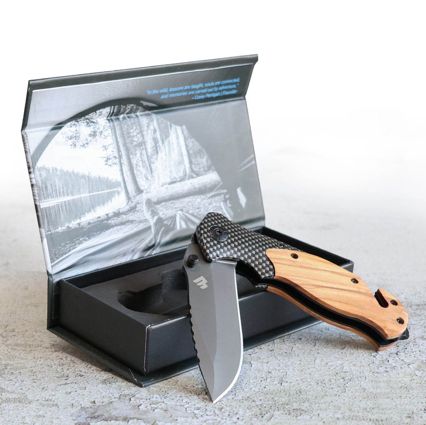 Ridgeblade™ Folding Knife – Built for the Outdoors, Ready for Everyday Carry